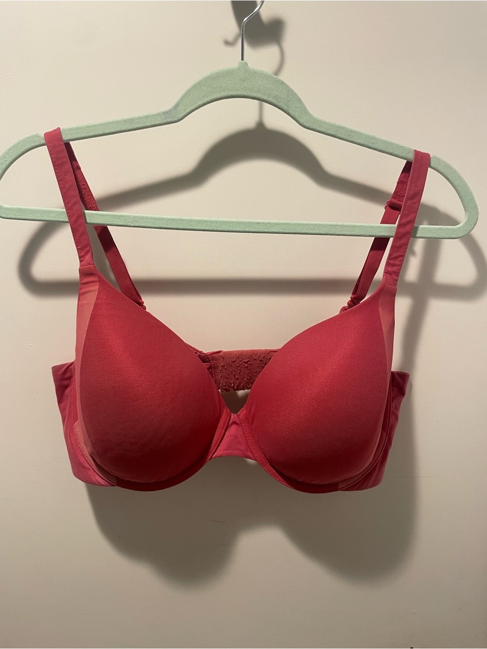 Victoria's Secret Pink Molded T-Shirt Bra